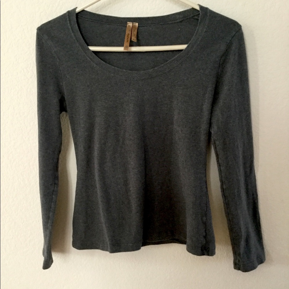 Papaya gray long sleeve crop top (M)